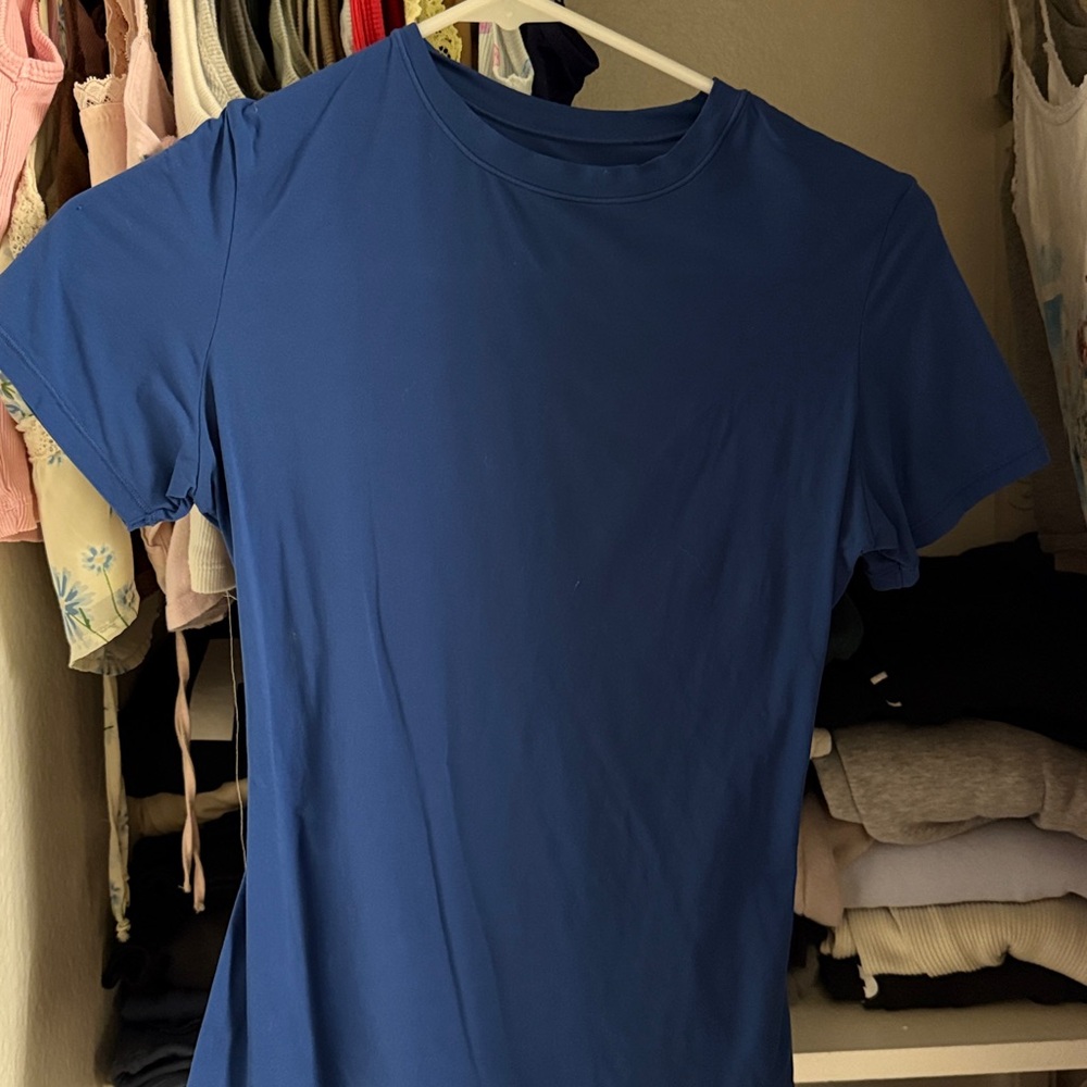 Skims everybody fits top